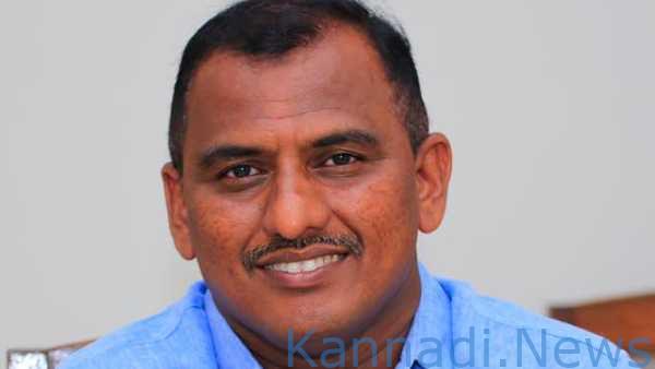 ಕೇರಳ ವಿಧಾನಸಭೆಯಲ್ಲಿ ಕನ್ನಡದಲ್ಲಿ ಪ್ರಮಾಣವಚನ ಸ್ವೀಕರಿಸಿದ ಮಂಜೇಶ್ವರ ಶಾಸಕ..!