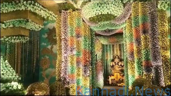 ಬೆಂಗಳೂರು : ಕೋಟಿ ಮೌಲ್ಯದ ನೋಟು-ನಾಣ್ಯಗಳಿಂದ ಅಲಂಕೃತವಾಗಿರುವ ಗಣಪ | ವೀಡಿಯೊ