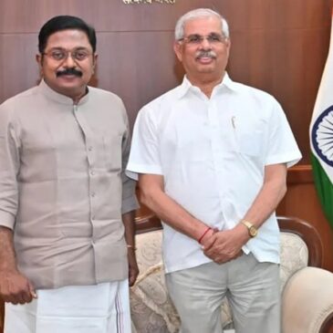 ತಮಿಳುನಾಡು : ರಾಜ್ಯಪಾಲರನ್ನು ಭೇಟಿಯಾದ ದಿನಕರನ್; ಇಪಿಎಸ್‌ಗೆ ಇದೆ 120 ಶಾಸಕರ ಬೆಂಬಲ ; ಸರ್ಕಾರ ರಚನೆಗೆ ಅಹ್ವಾನ ನೀಡಿ ಎಂದು ಮನವಿ