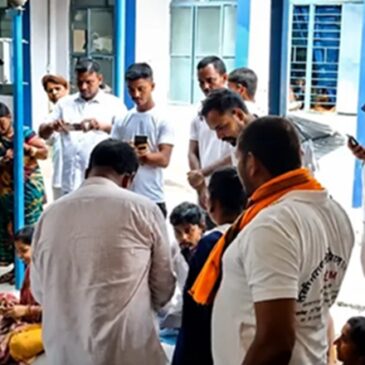 ದೇವಸ್ಥಾನದಲ್ಲಿ ಕಾಲ್ತುಳಿತ : 7 ಮಂದಿ ಸಾವು, ಹಲವರಿಗೆ ಗಾಯ