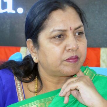 ಸಂಪುಟ ವಿಸ್ತರಣೆಯಲ್ಲಿ ಕೊನೆ ಕ್ಷಣದಲ್ಲಿ ಟ್ವಿಸ್ಟ್: ಒಬ್ಬರಿಗೆ ಕೈತಪ್ಪಿದ ಸಚಿವ ಸ್ಥಾನ ; ಪ್ರಮಾಣವಚನ ಸ್ವೀಕರಿಸಿದ 19 ಶಾಸಕರು